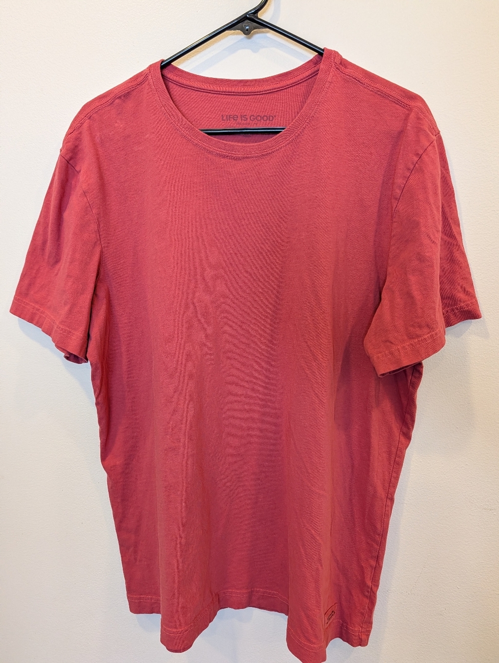 Life Is Good Men's Short Sleeve Crew T-Shirt — Heathered Red